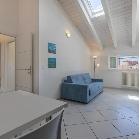 La Piccola Venezia Apartment *