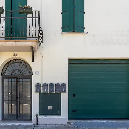 Guesthost - La Piccola Venezia Comacchio